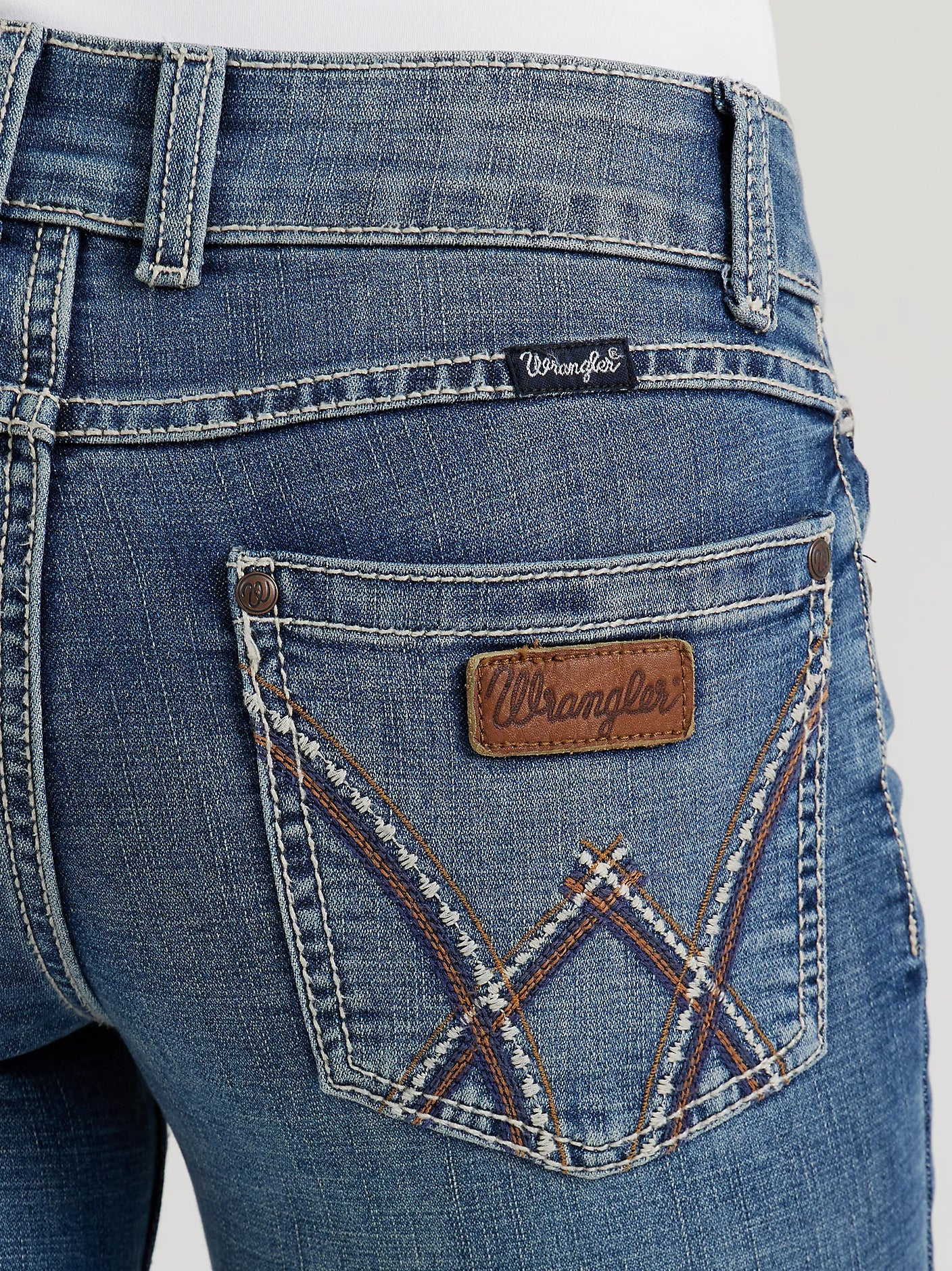 Jean bootcut taille mi-haute Wrangler Retro® Mae pour femme