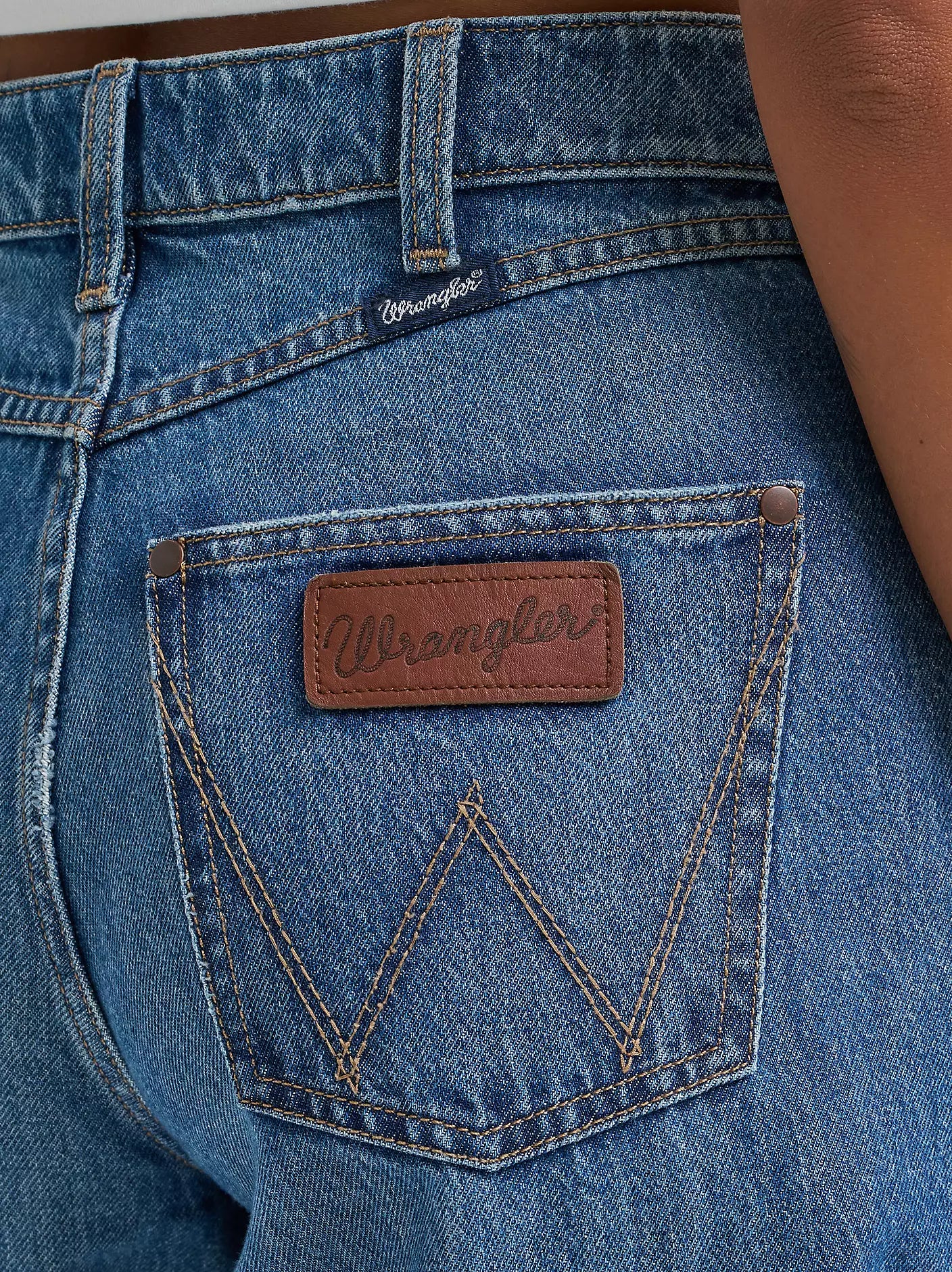 Wrangler Retro® Bailey High Rise Wide Leg Jean