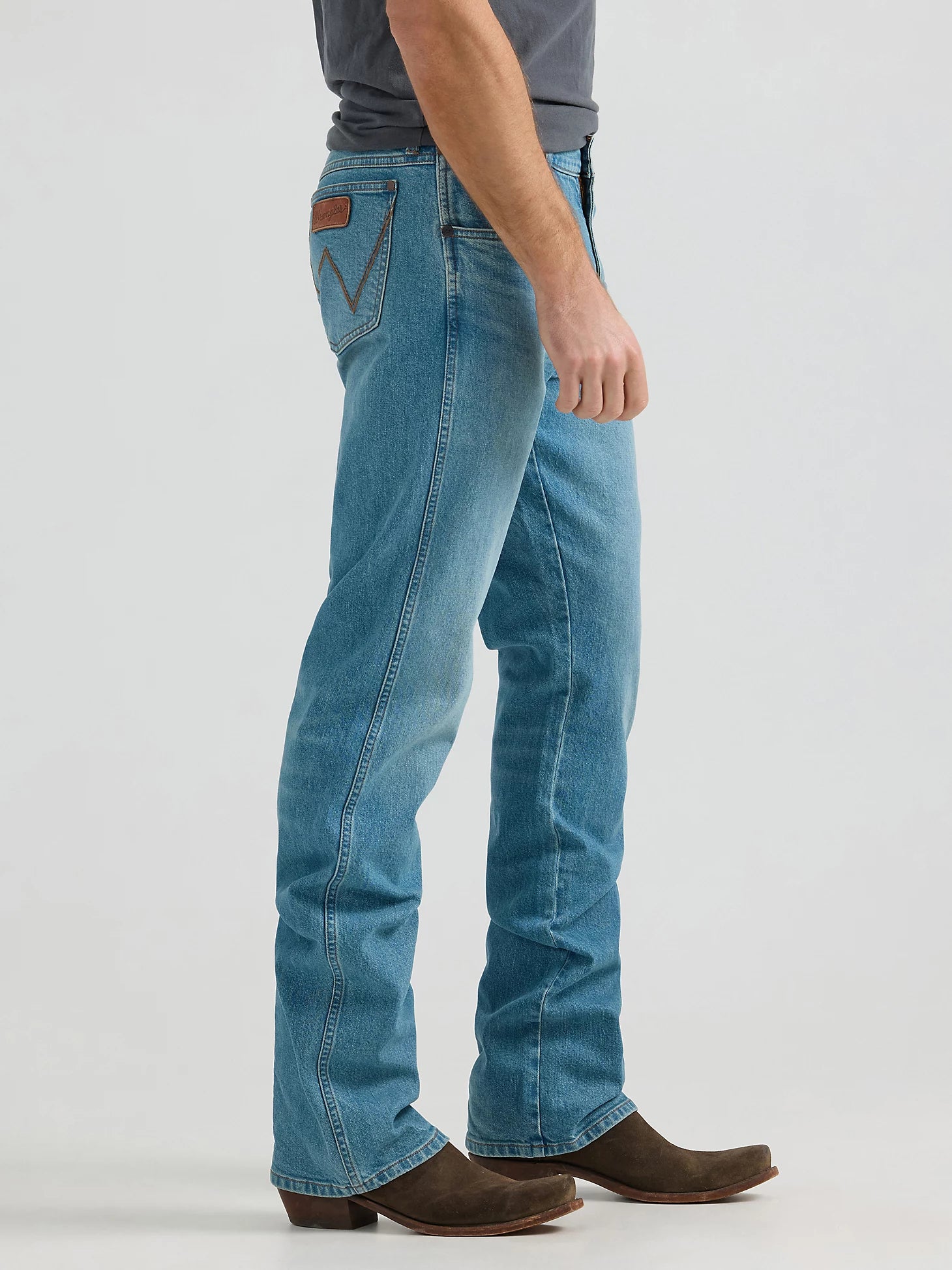 Men's Wrangler Retro® Relaxed Fit Bootcut Jean