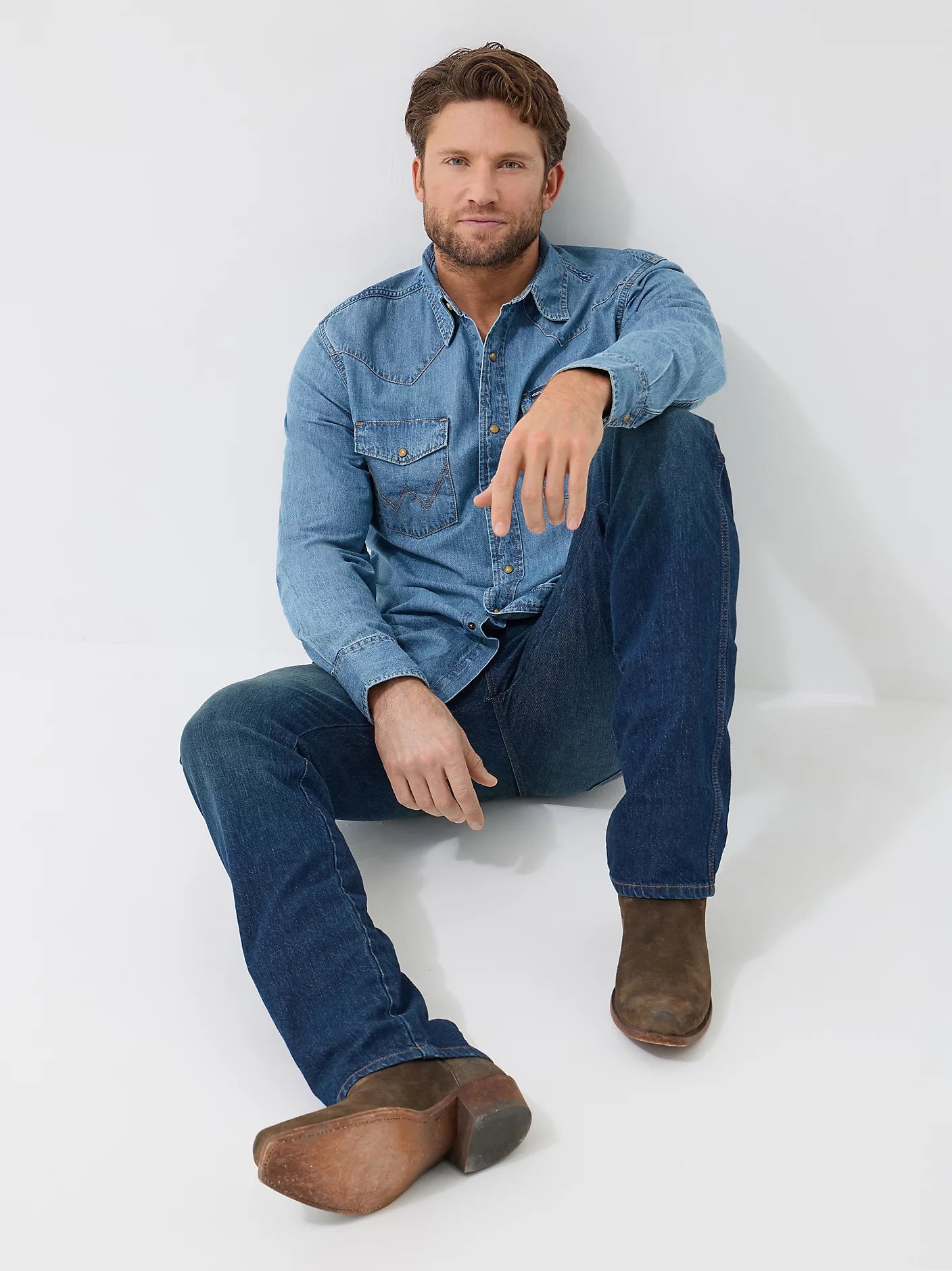 Men's Wrangler® Classic Denim Western Snap Shirt -Light Wash
