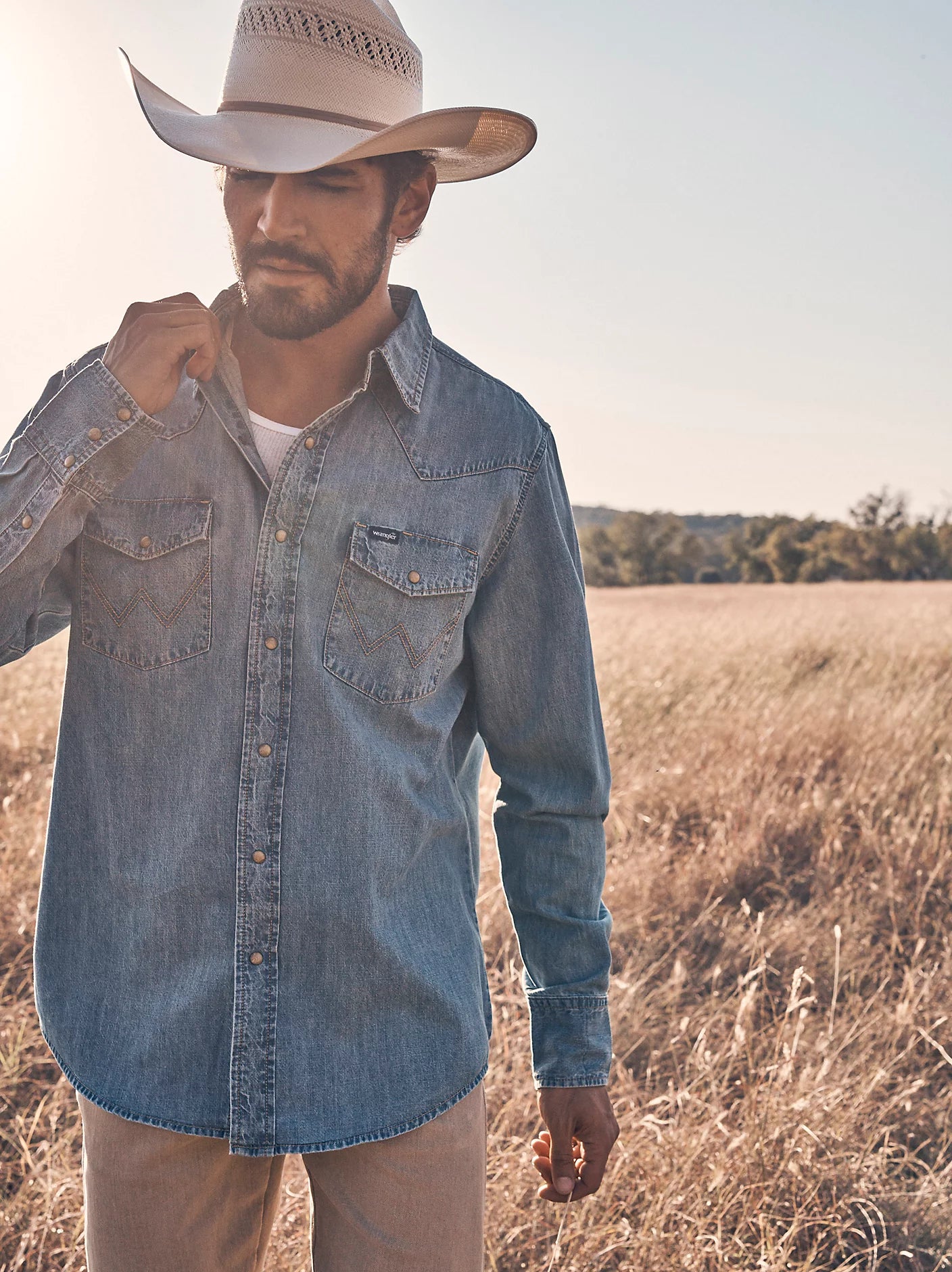 Men's Wrangler® Classic Denim Western Snap Shirt -Light Wash