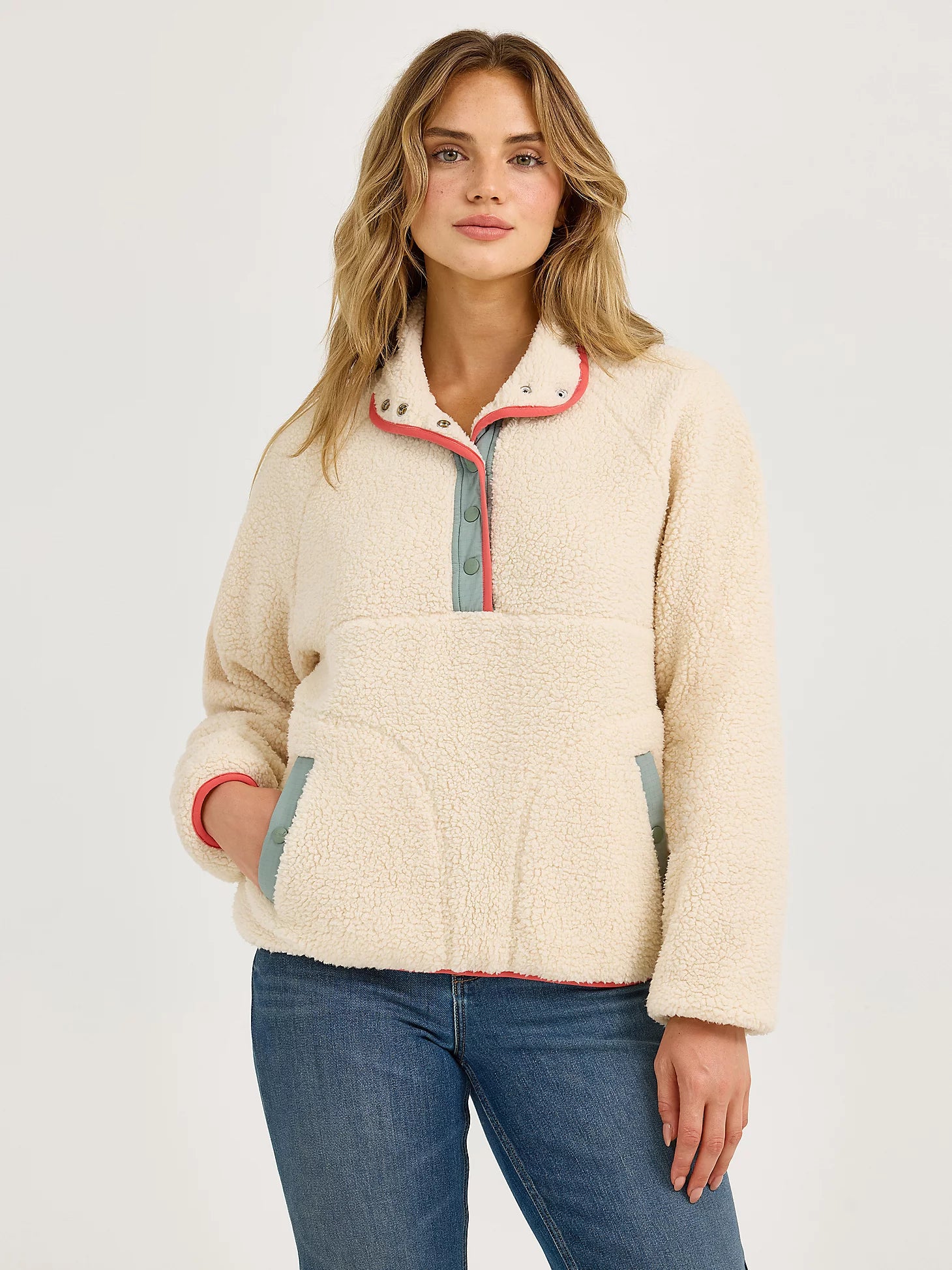 Wrangler Retro® Punchy Sherpa Snap Pullover - White