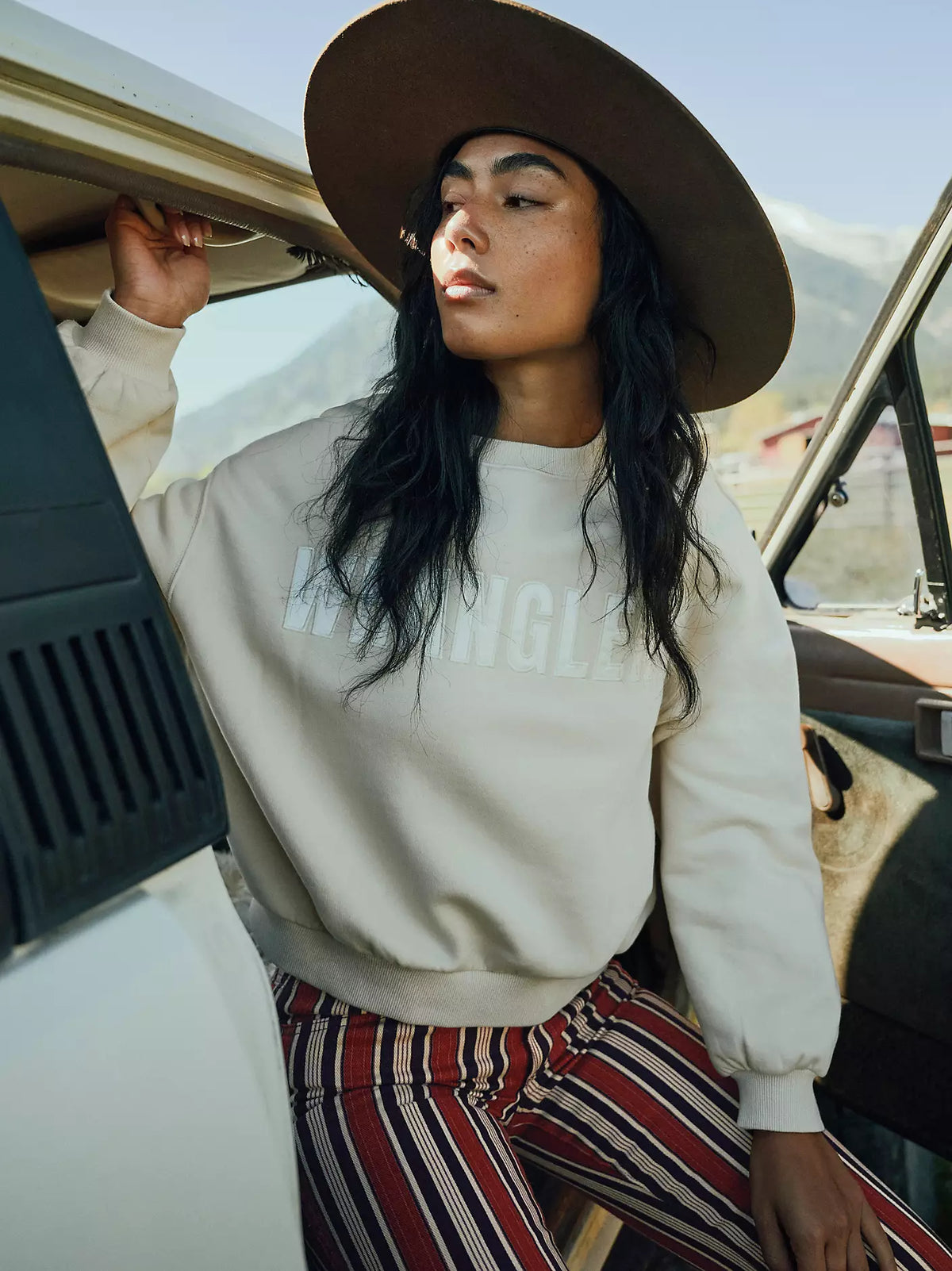 Women's Logo Canyon Crew Pullover