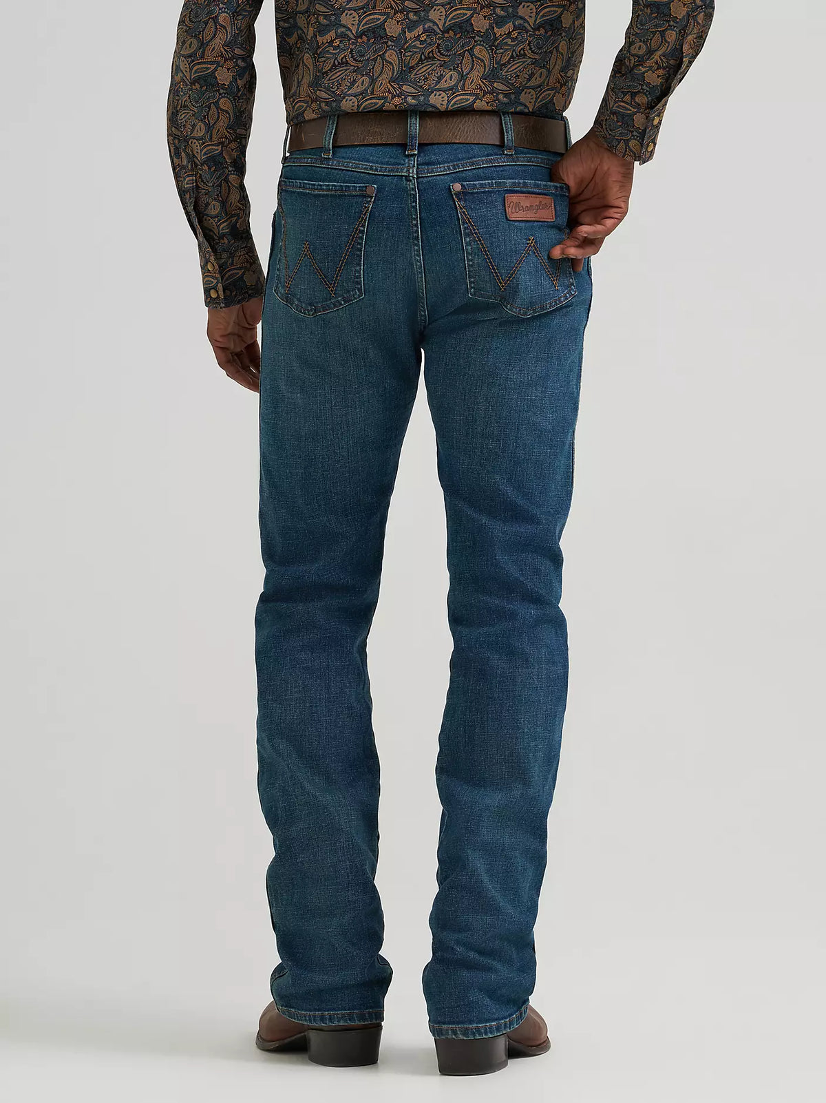 Men's Wrangler Retro® Slim Fit Bootcut Jean