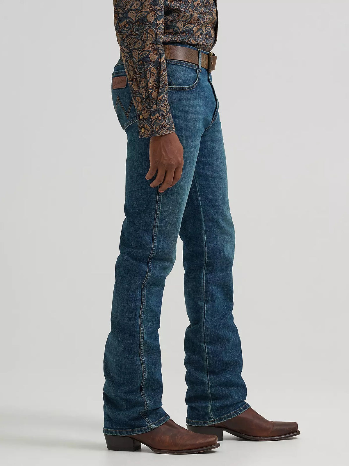 Men's Wrangler Retro® Slim Fit Bootcut Jean