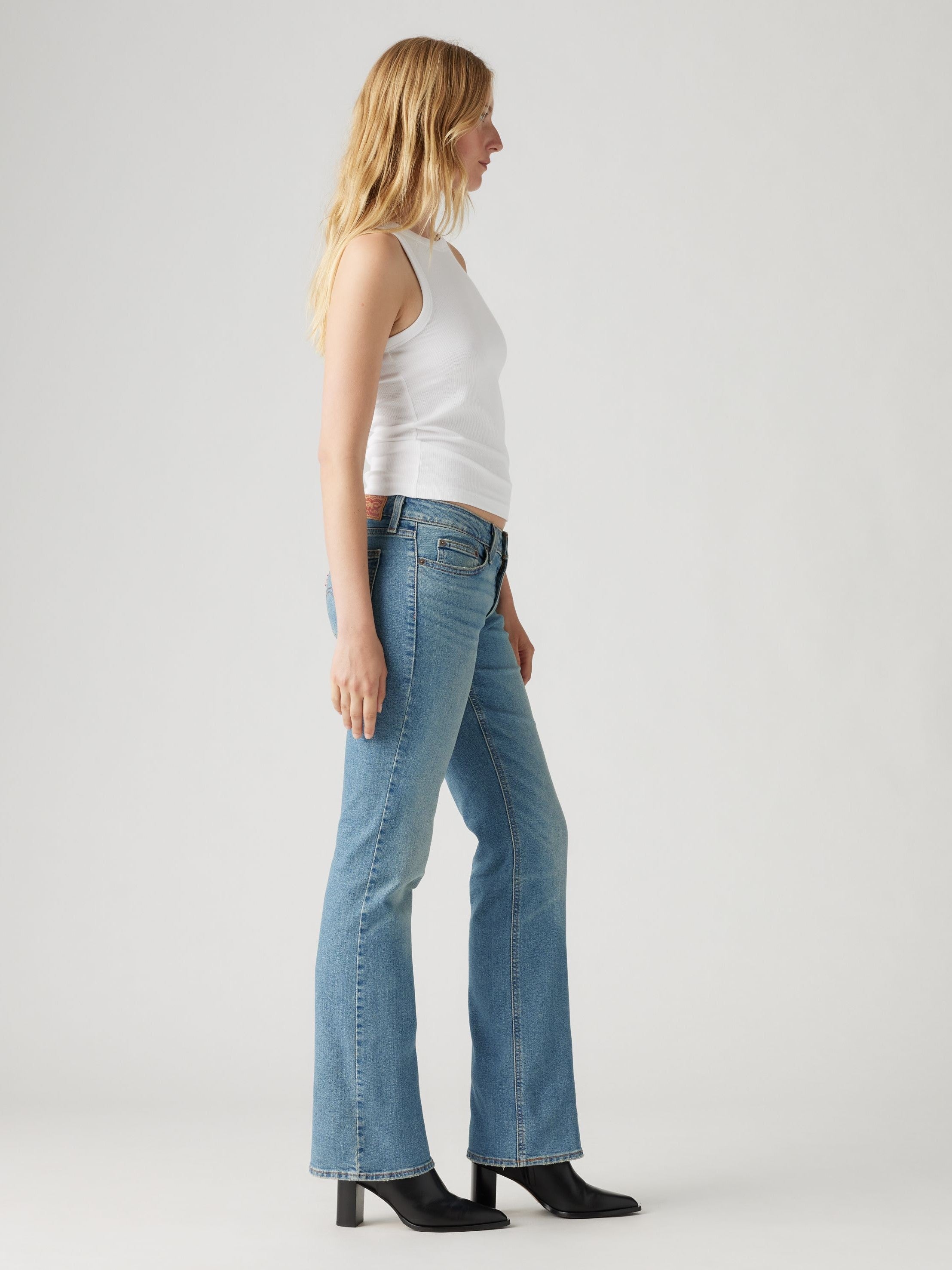 Jean bootcut ultra-bas pour femme - Délavage moyen