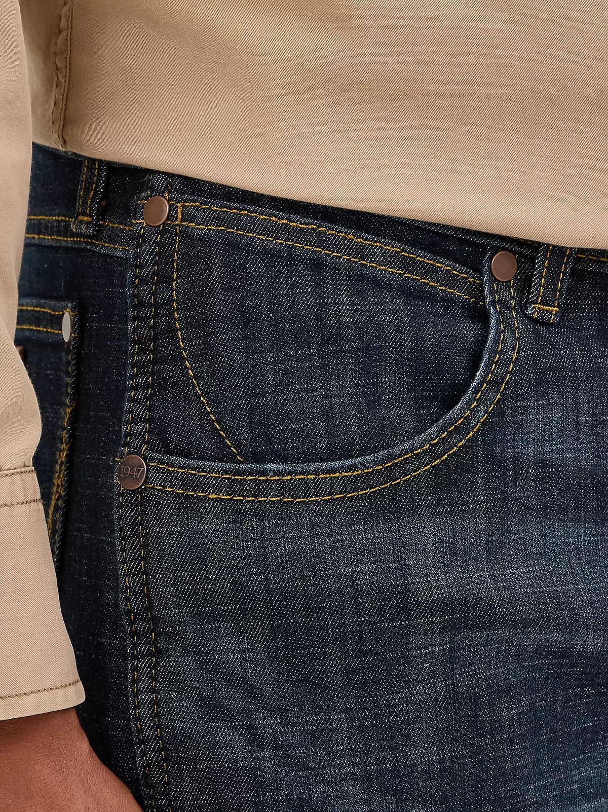 Men's Wrangler Retro® Slim Fit Bootcut Jean