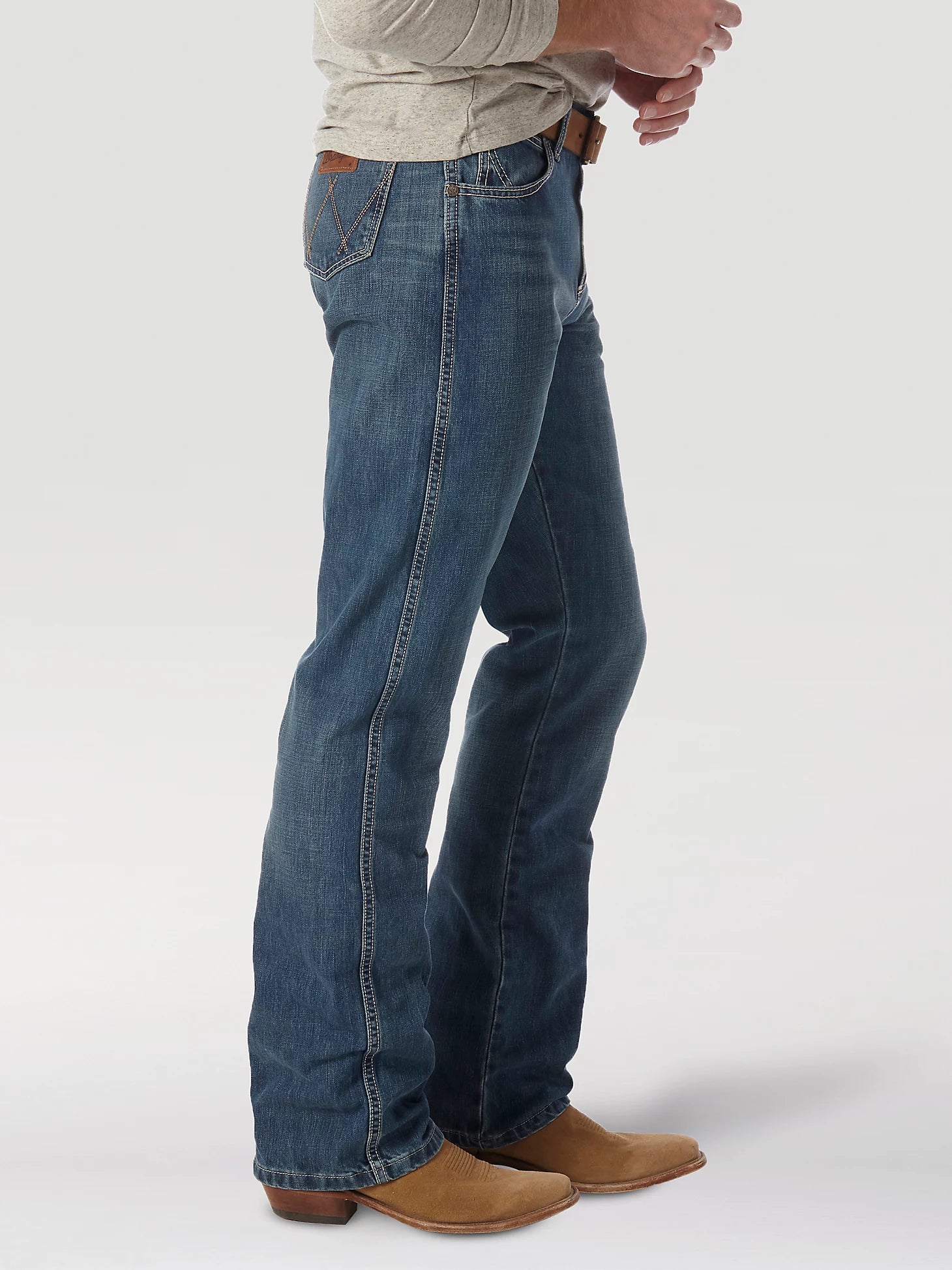 Men's Wrangler Retro® Relaxed Fit Bootcut Jean