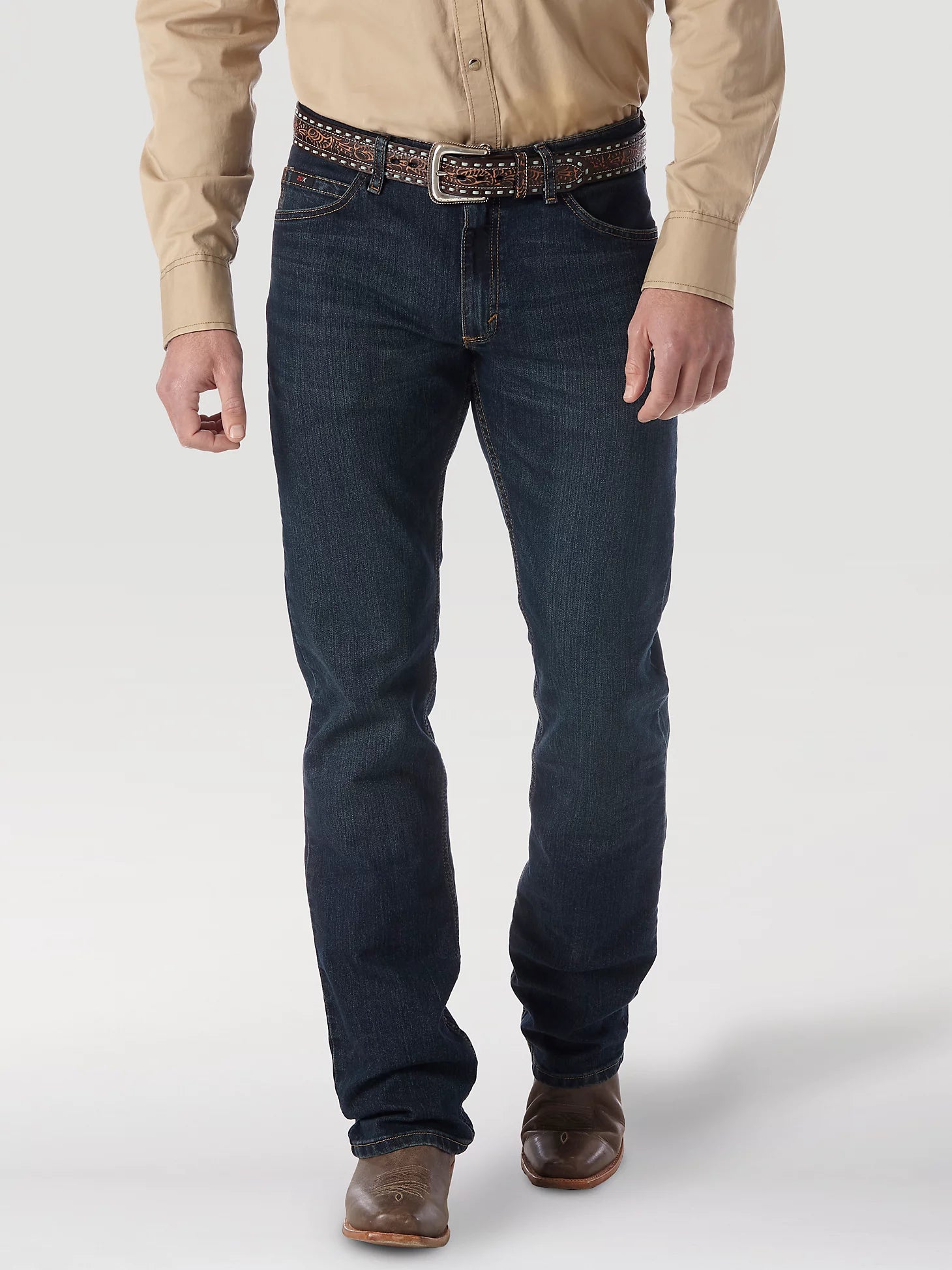 Wrangler® 20X® 02 Competition Slim - Advanced Comfort - Root Beer