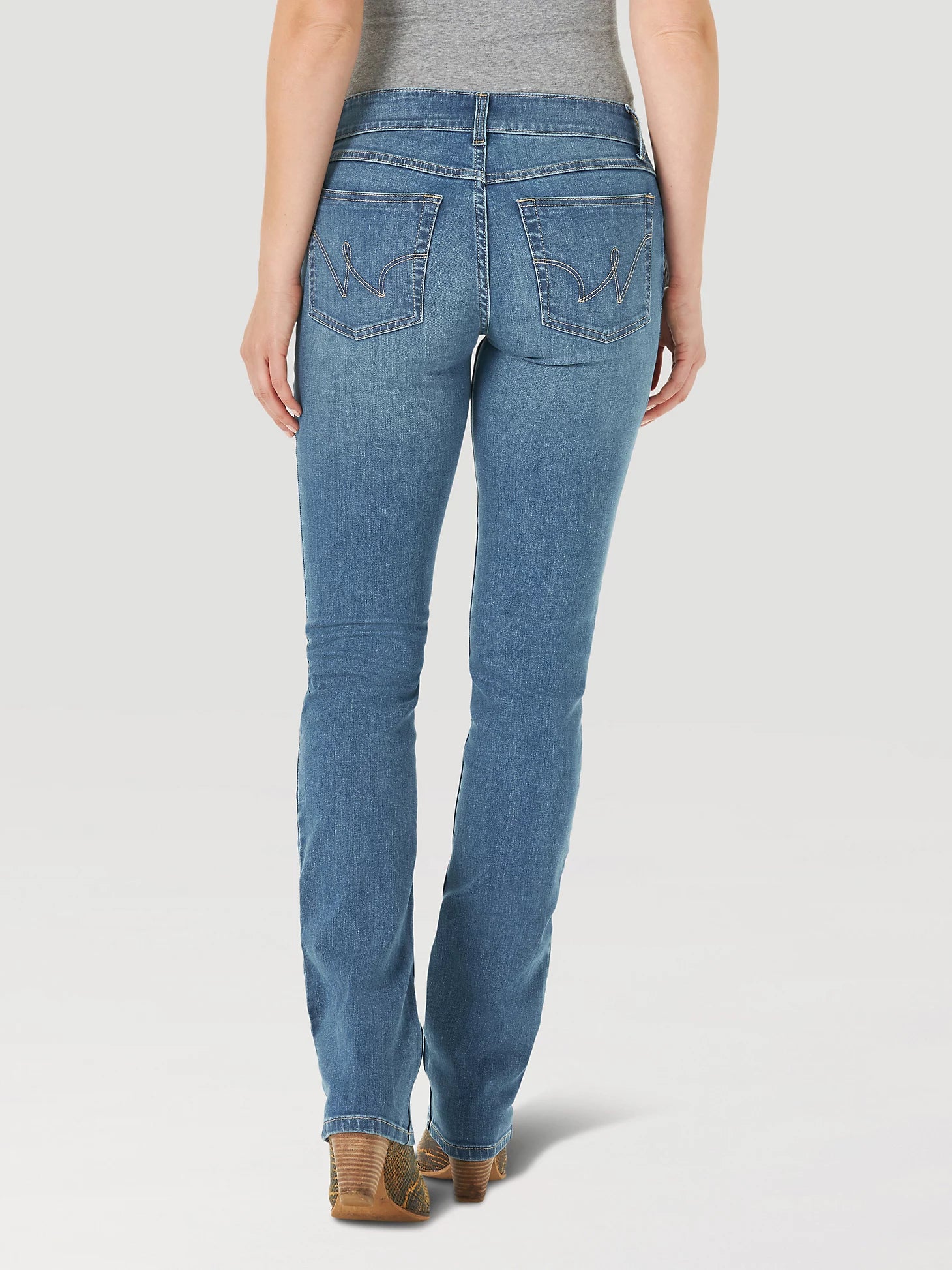 Wrangler® Essential Straight Jean - Brianna