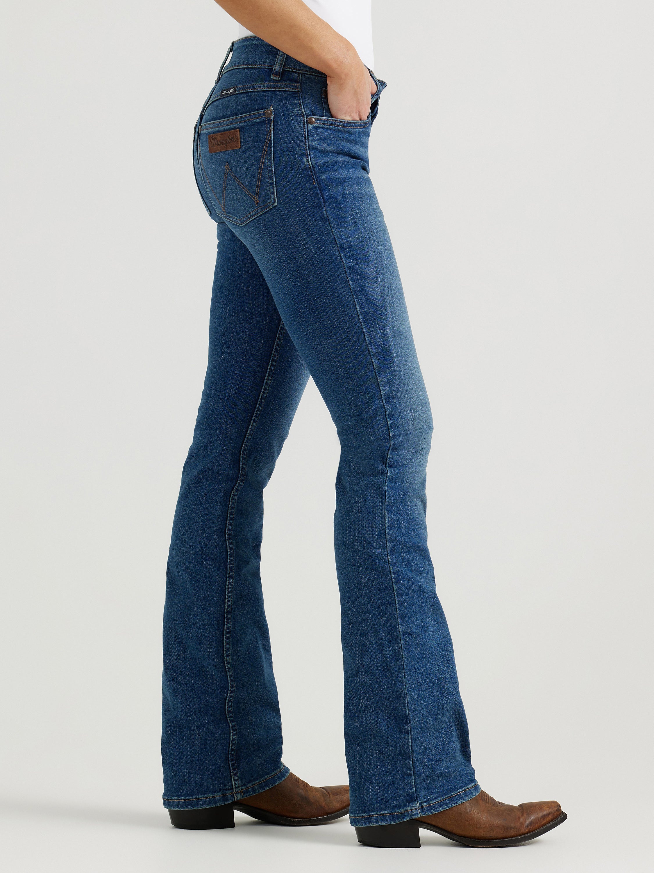 Wrangler® Retro® Mae Bootcut Jean - Mid Rise - Nadia