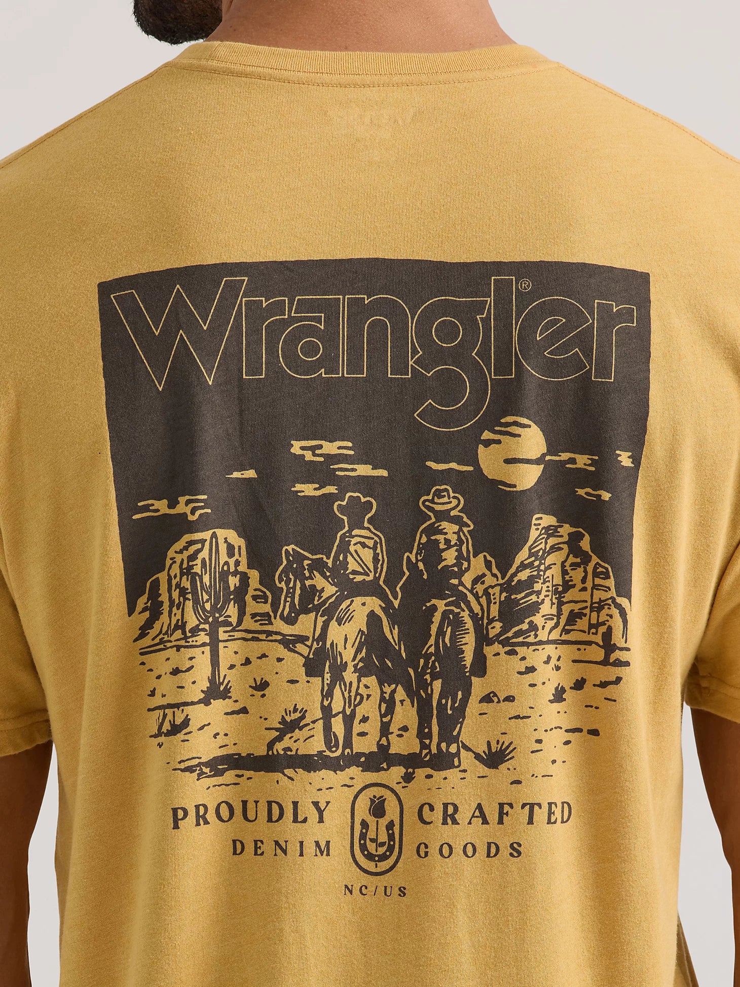 Wrangler® Graphic Short Sleeve T-Shirt - Regular Fit - Pale Gold Heather