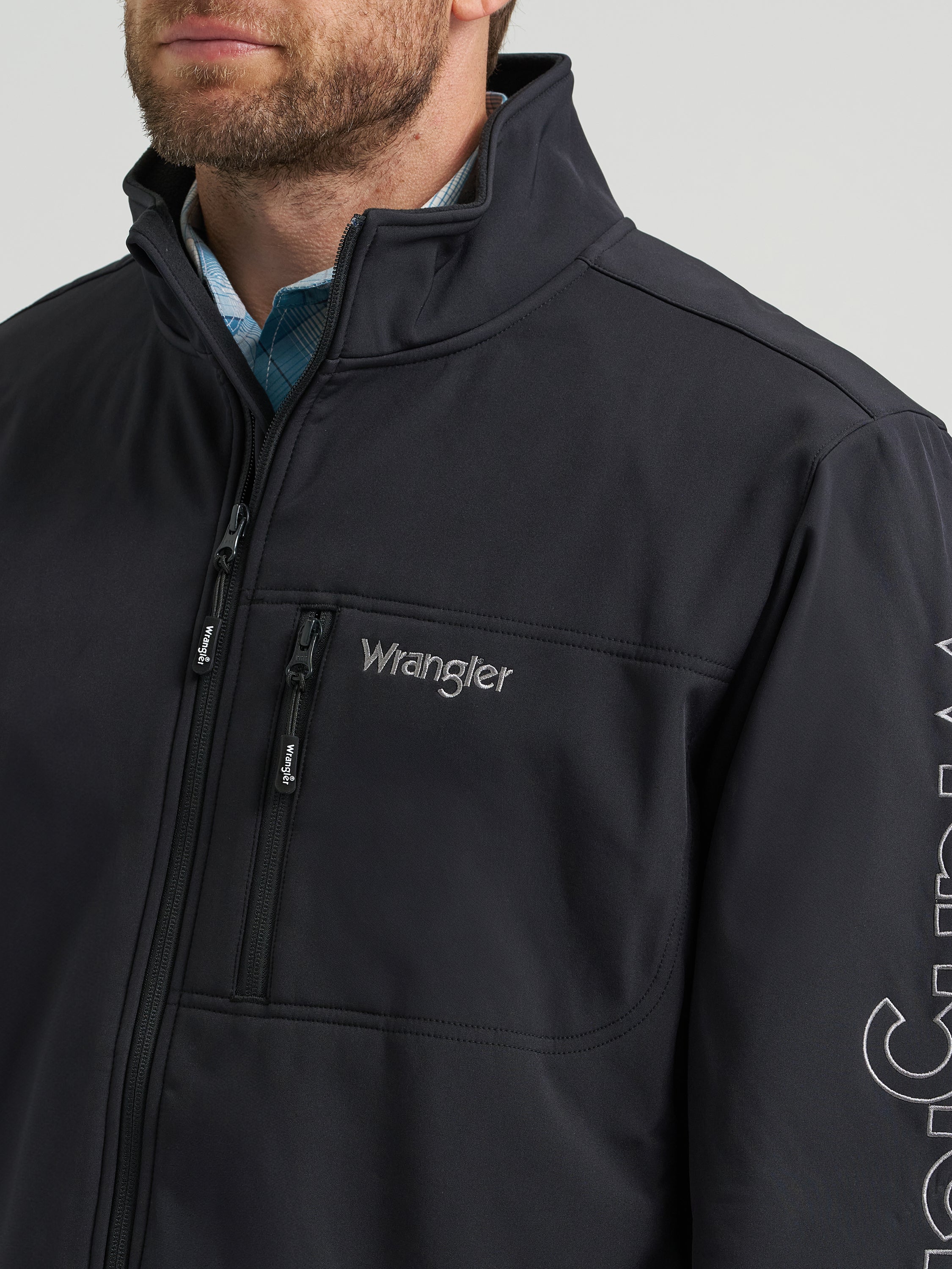 Wrangler® Logo Trail Jacket - Blackout