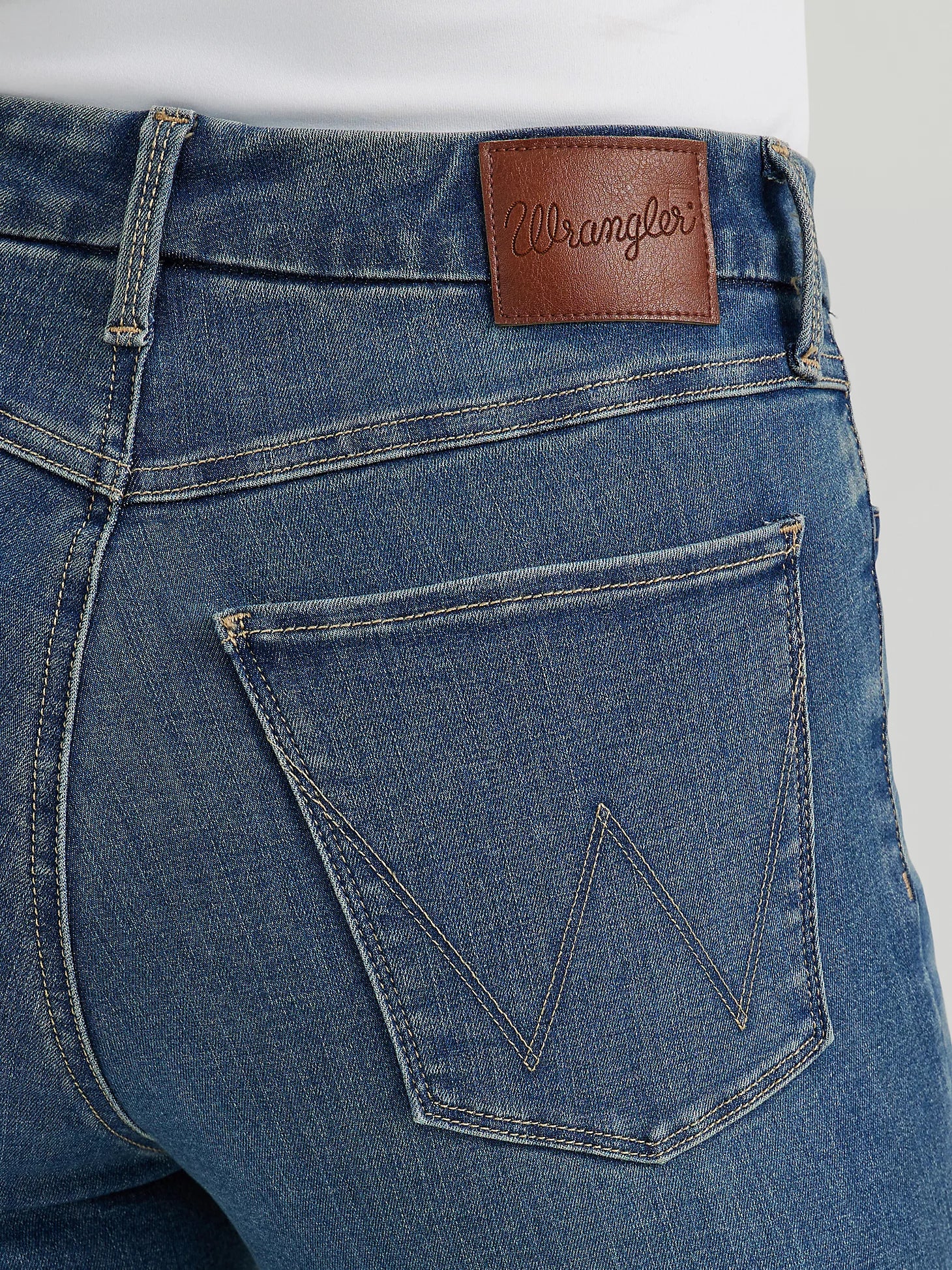 Wrangler® Bespoke Bootcut Jean - High Rise - Ada