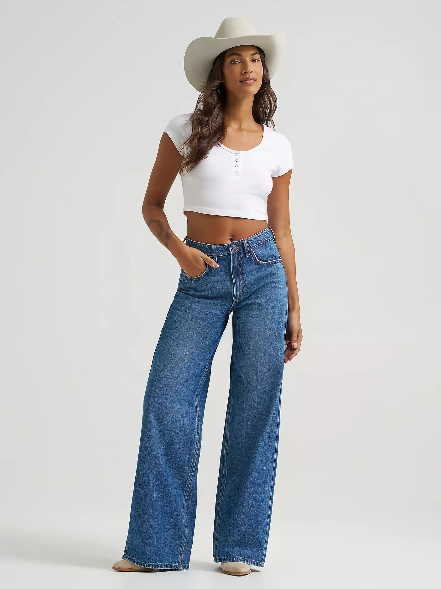 Wrangler Retro® Bailey High Rise Wide Leg Jean