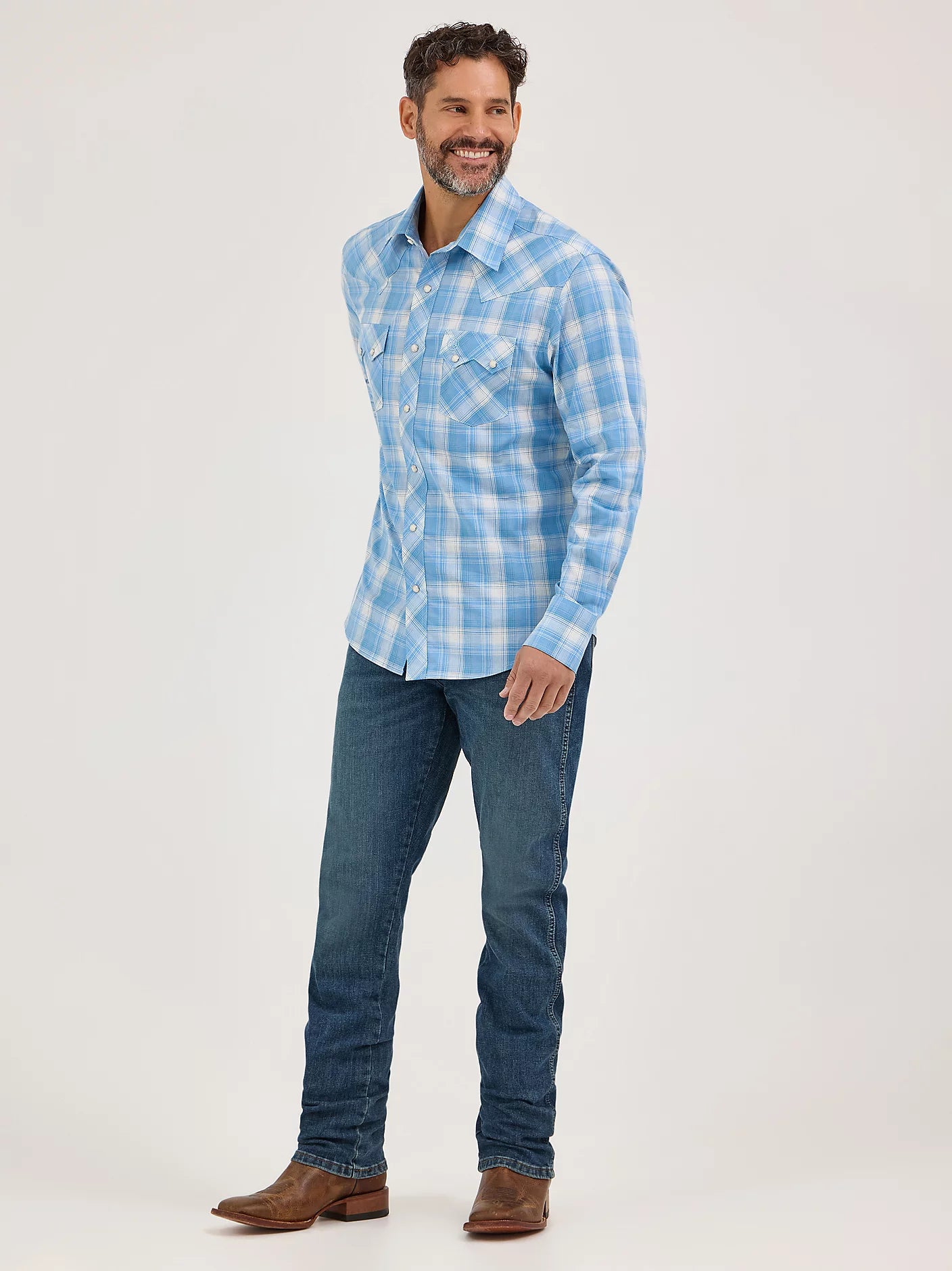 Men's Wrangler Retro® Long Sleeve Sawtooth Snap Pocket Western Shirt