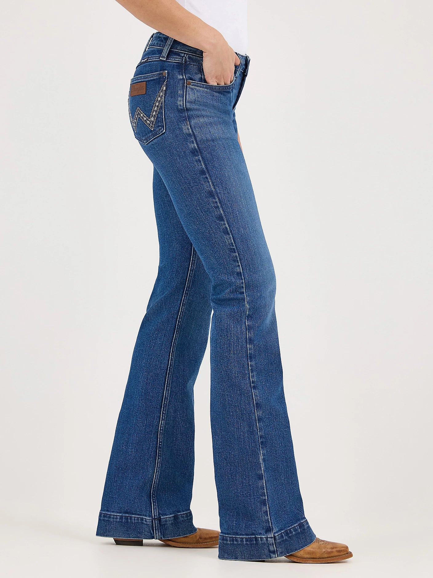 Women's Wrangler Retro® Mae Wide Leg Trouser Jean