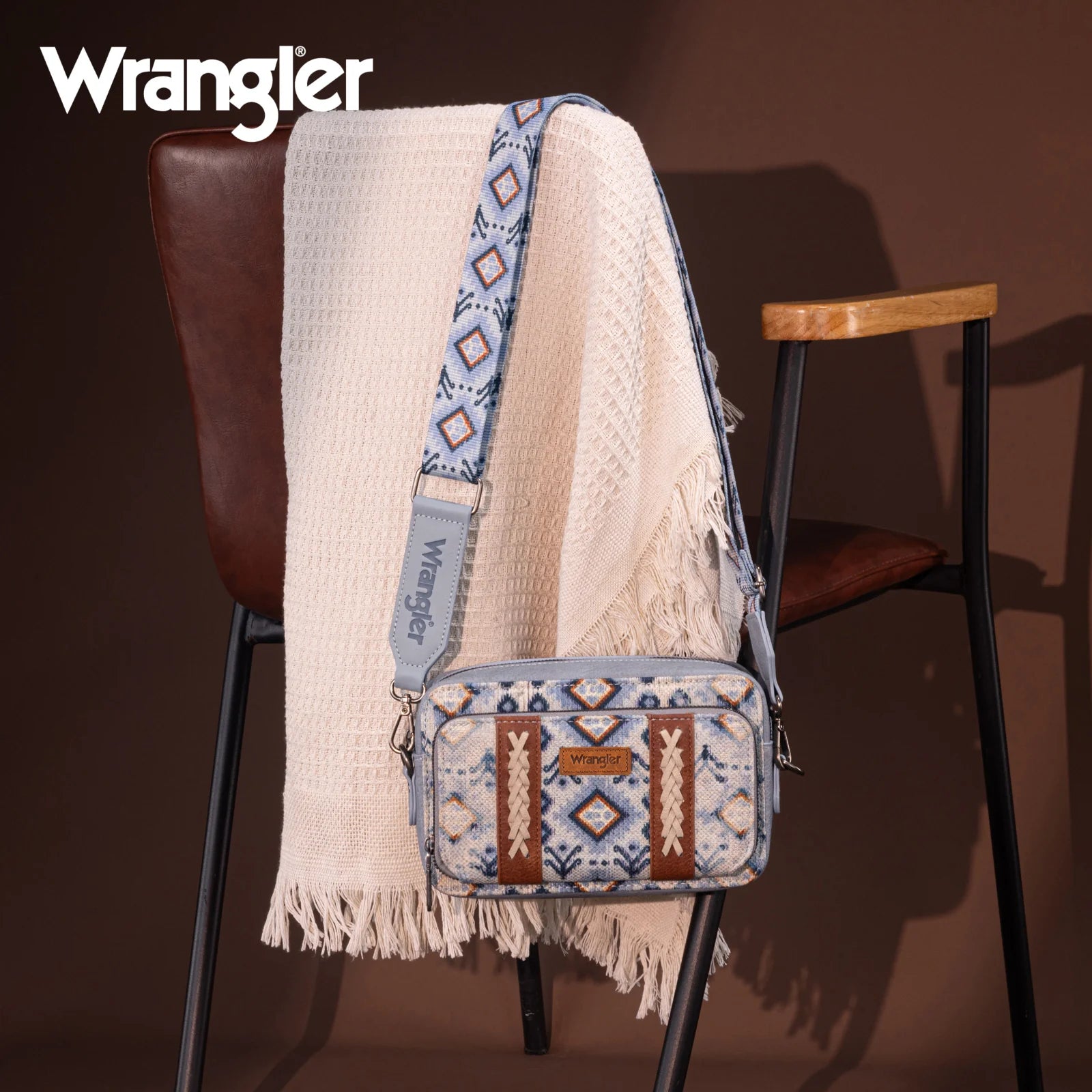Sac à main Wrangler à bandoulière double face avec compartiment portefeuille et imprimé sud-ouest - Bleu marine