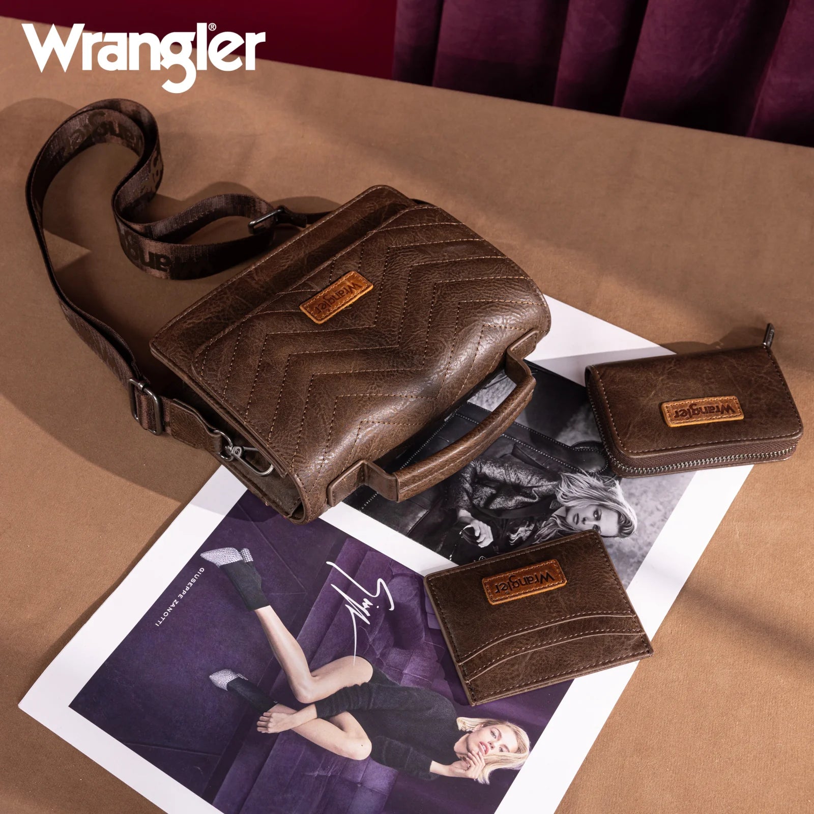 Ensemble 3 pièces Wrangler : mini sac bandoulière, portefeuille et porte-cartes à poignée supérieure - CF