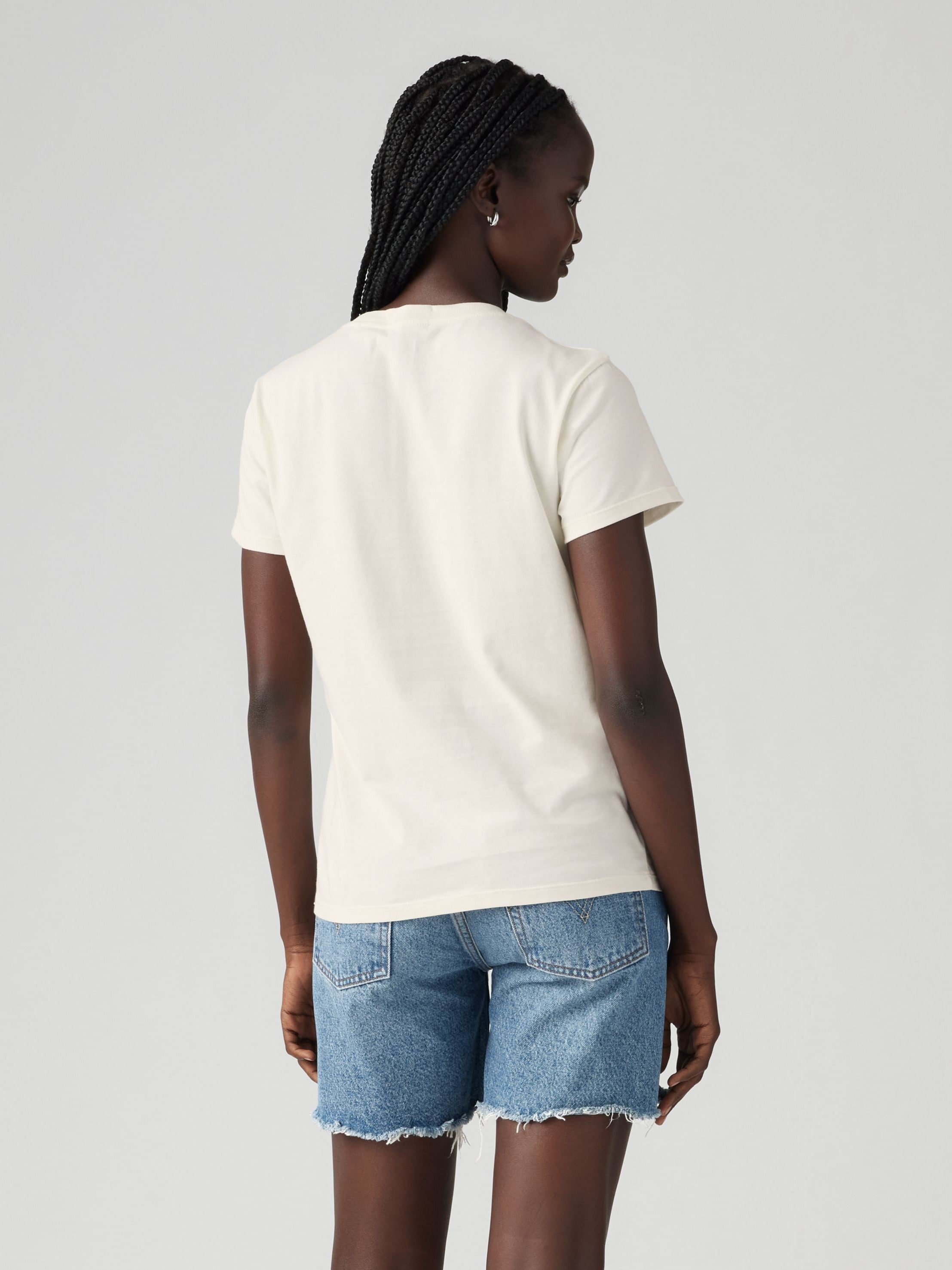 The Perfect Tee - Lily BW Fill